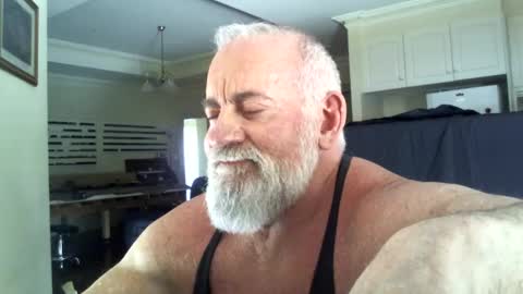 C A Rey online show from November 8, 2025, 12:33 am