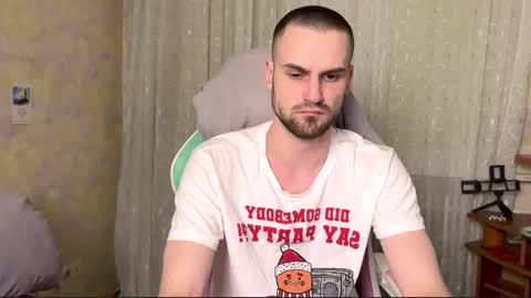 Cari online show from December 4, 2025, 7:11 pm