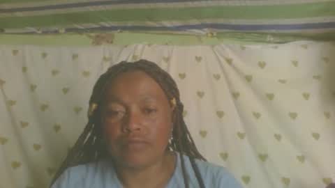 carinesexy69 online show from September 25, 2025, 10:19 am