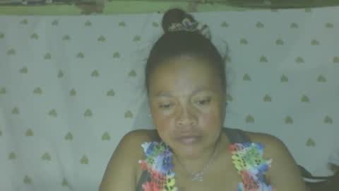 Snapshot of carinesexy69 chatting on May 6, 2026, 12:10 pm carinesexy69 online show from May 6, 2026, 12:10 pm