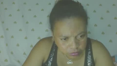 Snapshot of carinesexy69 chatting on May 7, 2026, 11:59 am carinesexy69 online show from May 7, 2026, 11:59 am