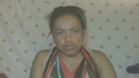 Snapshot of carinesexy69 chatting on June 4, 2026, 11:05 am carinesexy69 online show from June 4, 2026, 11:05 am