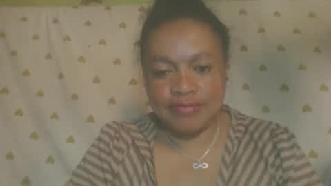 Snapshot of carinesexy69 chatting on June 10, 2026, 8:46 am carinesexy69 online show from June 10, 2026, 8:46 am