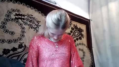 Snapshot of carissaalderson chatting on May 20, 2026, 3:13 am Kira online show from May 20, 2026, 3:13 am