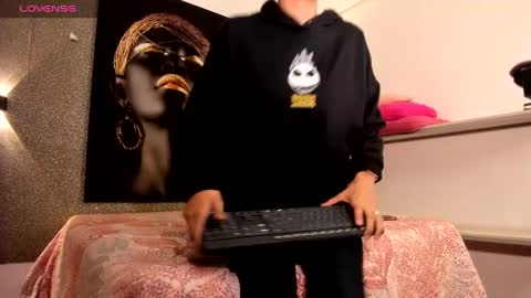 carla and robert online show from December 6, 2024, 7:43 am