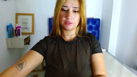 Carla online show from December 31, 2024, 1:52 pm
