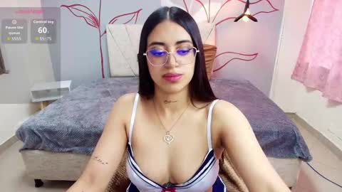 C A R L A online show from September 18, 2025, 11:34 am