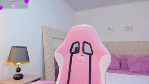 carla perez    5pm  1 am online show from October 3, 2025, 12:51 am