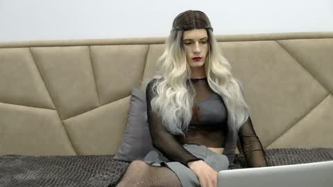 Snapshot of carla_rosson chatting on May 13, 2026, 9:11 pm sexy online show from May 13, 2026, 9:11 pm