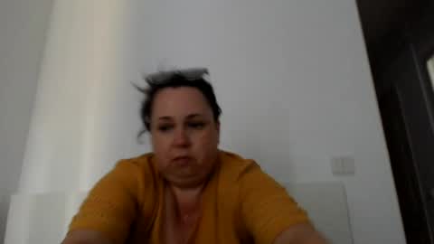 Carlaruth online show from August 5, 2026, 10:51 am