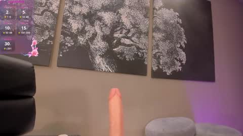 Carla online show from December 11, 2024, 6:04 am