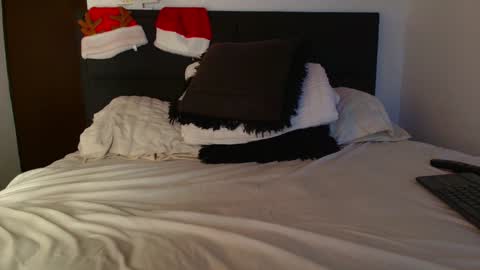 sebasfit online show from December 31, 2024, 11:17 pm