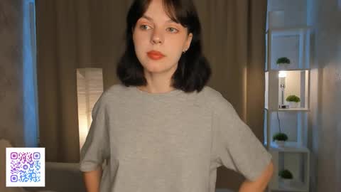 Emilia online show from September 14, 2025, 4:00 am