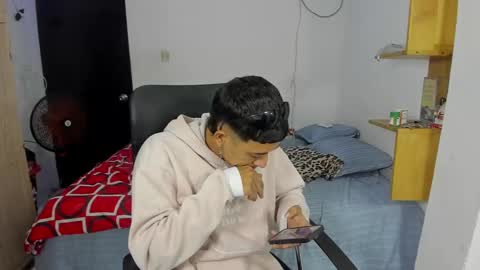 Snapshot of carlitosex09 chatting on January 18, 2025, 5:52 am master online show from January 18, 2025, 5:52 am