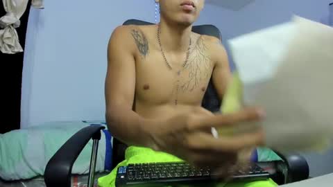 Snapshot of carlitosex09 chatting on March 4, 2025, 2:42 pm master online show from March 4, 2025, 2:42 pm