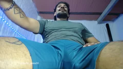 carlo yates  thx for help me to reach 100 thumps up online show from January 5, 2026, 8:34 pm