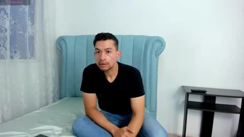 Carlos online show from November 14, 2025, 11:53 am