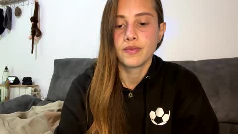 Carlotta4you  online show from January 28, 2025, 7:21 pm