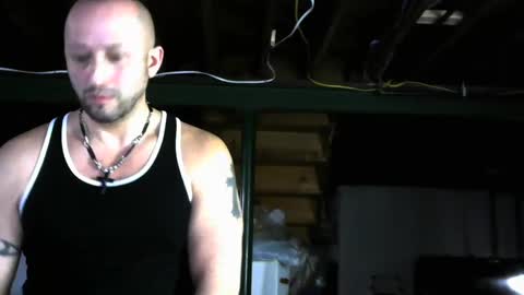 Snapshot of carltun1974 chatting on December 6, 2024, 2:06 pm Carl online show from December 6, 2024, 2:06 pm