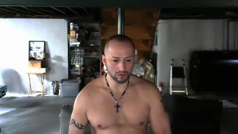 Snapshot of carltun1974 chatting on December 8, 2024, 6:17 pm Carl online show from December 8, 2024, 6:17 pm