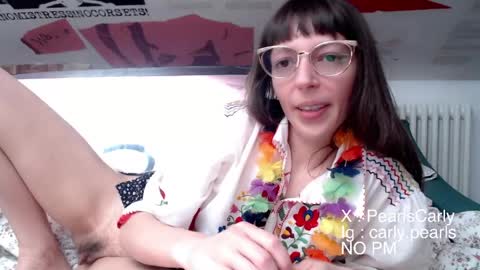 Carly Pearls online show from April 13, 2026, 4:40 am