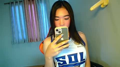 Snapshot of carmelasexmachinex chatting on January 25, 2025, 3:51 am carmela online show from January 25, 2025, 3:51 am