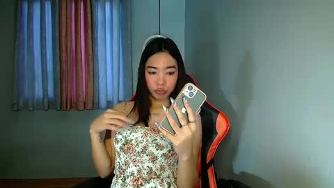 Snapshot of carmelasexmachinex chatting on January 28, 2025, 5:11 am carmela online show from January 28, 2025, 5:11 am