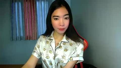 Snapshot of carmelasexmachinex chatting on February 7, 2025, 7:40 am carmela online show from February 7, 2025, 7:40 am