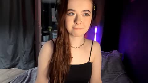 Snapshot of carmellacarrico chatting on November 1, 2025, 3:14 pm Rin online show from November 1, 2025, 3:14 pm