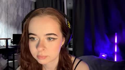 Snapshot of carmellacarrico chatting on November 2, 2025, 3:03 pm Rin online show from November 2, 2025, 3:03 pm