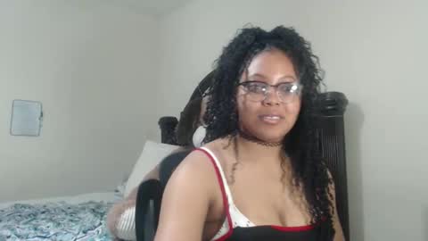 Snapshot of carmellovekisses chatting on January 11, 2026, 1:32 am CARAMEL xoxo online show from January 11, 2026, 1:32 am