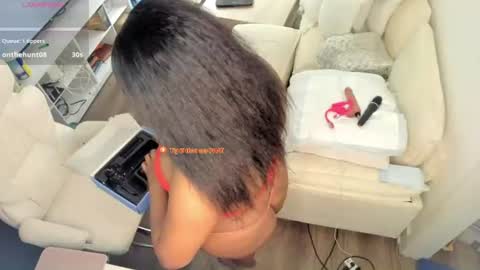 Snapshot of carmencash_ chatting on July 7, 2026, 3:49 pm Carmen Cash online show from July 7, 2026, 3:49 pm