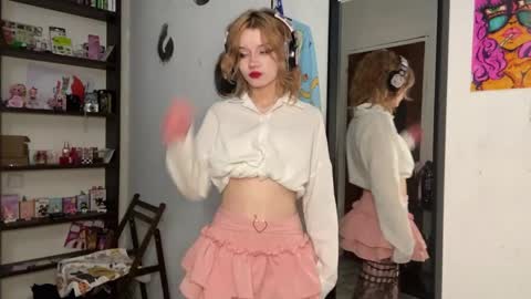 Elina online show from May 31, 2026, 9:05 pm