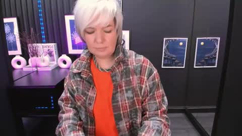 Snapshot of carmensoft chatting on May 3, 2026, 8:37 pm Carmen online show from May 3, 2026, 8:37 pm