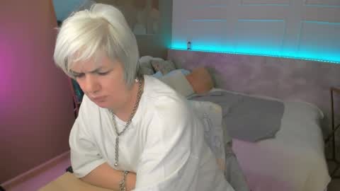 Snapshot of carmensoft chatting on June 3, 2026, 9:12 am Carmen online show from June 3, 2026, 9:12 am