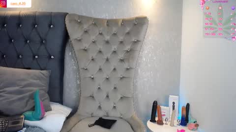 Caro Fisher online show from January 15, 2026, 1:05 pm