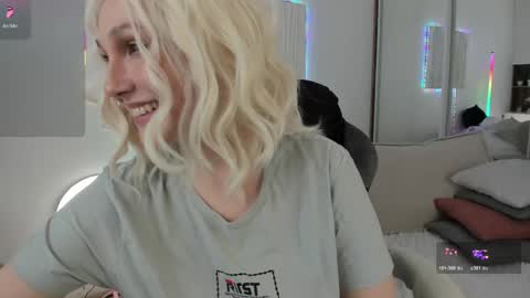 carol_may_ online show from April 20, 2026, 7:55 am