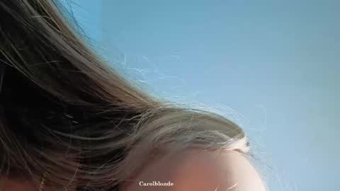 Snapshot of carolblonde chatting on February 25, 2026, 8:40 pm Char online show from February 25, 2026, 8:40 pm