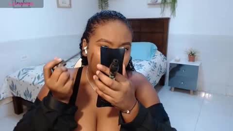 Carol de la torre online show from September 23, 2025, 7:28 pm