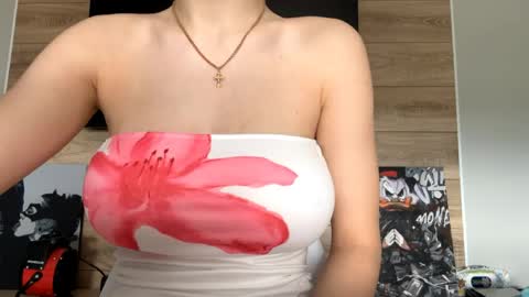 Snapshot of carolecronan chatting on May 27, 2026, 8:11 am Lisa online show from May 27, 2026, 8:11 am