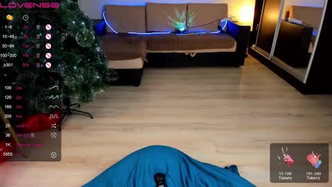 Snapshot of carolina_bby chatting on January 14, 2025, 11:27 pm Carolina online show from January 14, 2025, 11:27 pm