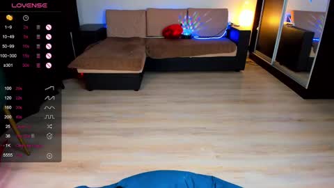 Snapshot of carolina_bby chatting on February 25, 2025, 5:25 pm Carolina online show from February 25, 2025, 5:25 pm