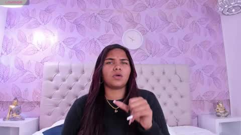 carolina evanss online show from February 10, 2025, 3:35 am