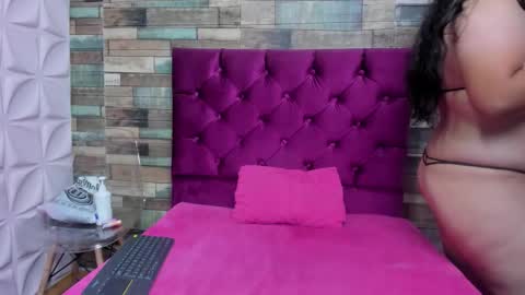 Angie Carolina online show from February 27, 2026, 7:47 pm