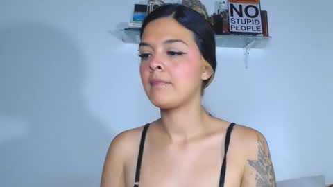 CarolinaM online show from October 24, 2025, 5:09 pm