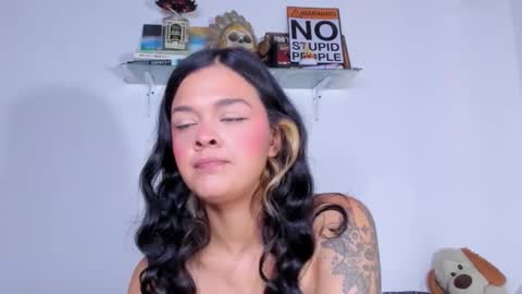 CarolinaM online show from November 29, 2025, 2:42 pm