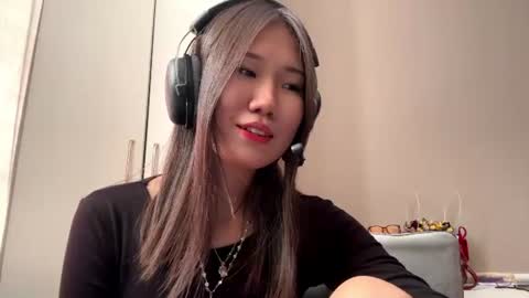 Snapshot of carolinadalegowski chatting on August 1, 2026, 10:47 am LIl online show from August 1, 2026, 10:47 am