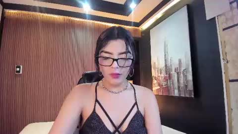Snapshot of carolinakallewar chatting on July 15, 2026, 11:10 pm Carolina Kallewart online show from July 15, 2026, 11:10 pm