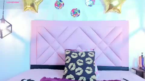 Snapshot of caroline_daring chatting on June 22, 2026, 12:24 pm caroline daring online show from June 22, 2026, 12:24 pm