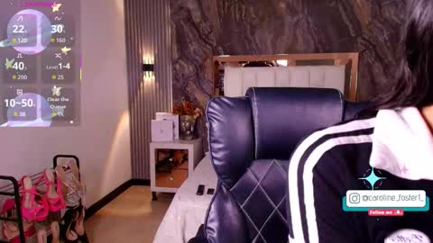 caroline_foster1 online show from February 4, 2026, 12:11 pm